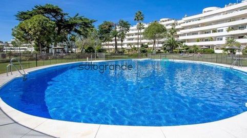 Foto 2 de Apartamento en venta en Guadalmansa, Estepona
