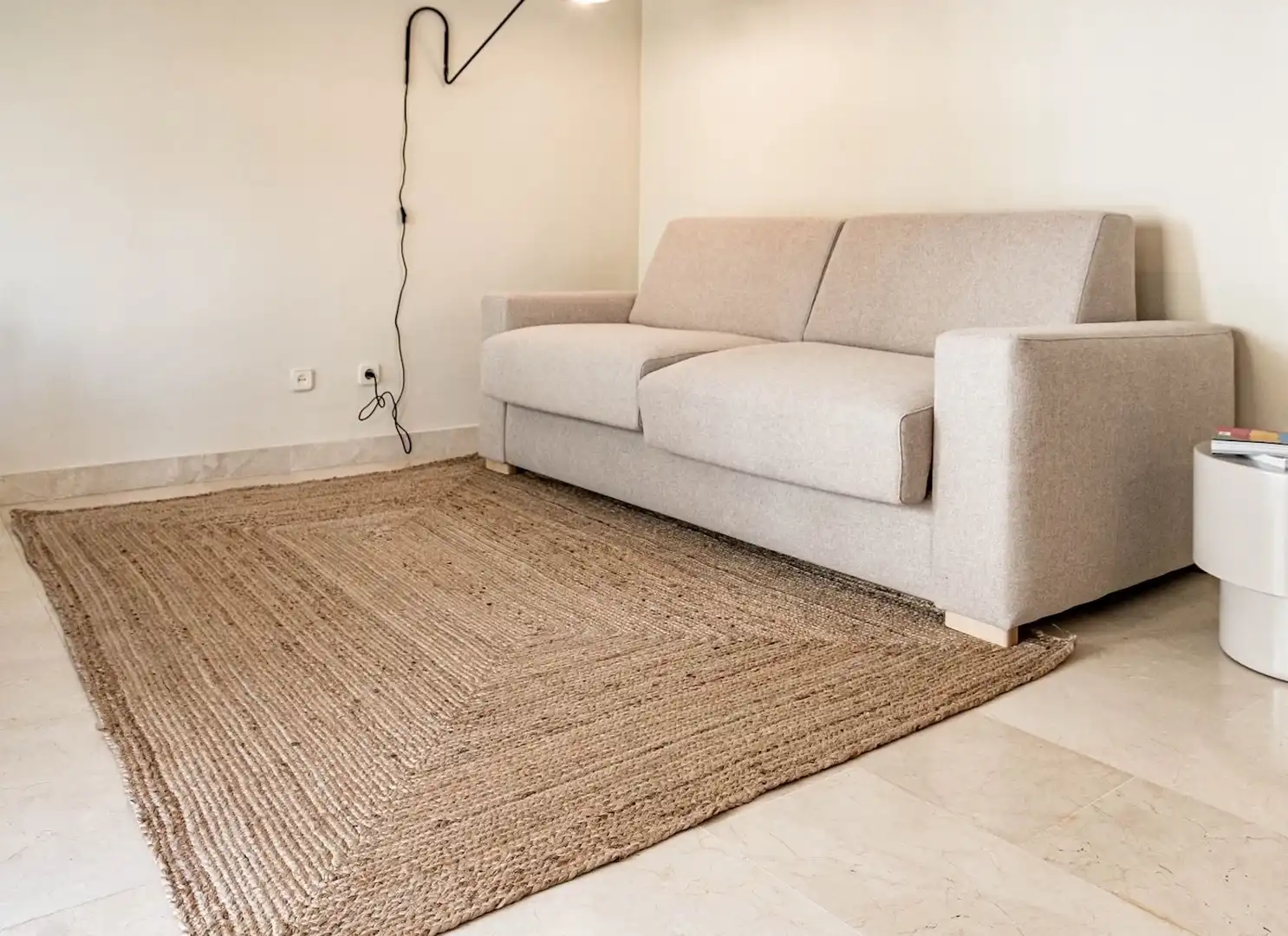 Sala de estar de Ático en venta en Marbella con Aire acondicionado, Amueblado y Piscina comunitaria