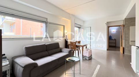 Foto 3 de Planta baja en venta en Avinguda de la Catalana, La Catalana, Sant Adrià de Besòs