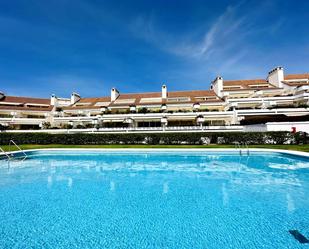 Vista exterior de Pis de lloguer en Puerto de la Cruz amb Terrassa i Piscina