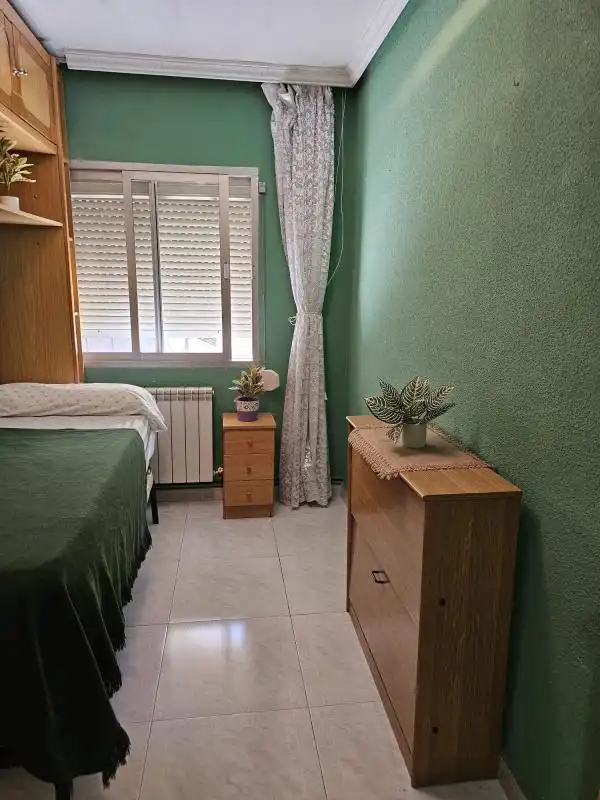 Habitación de Piso en venta en Madrid con Calefacción