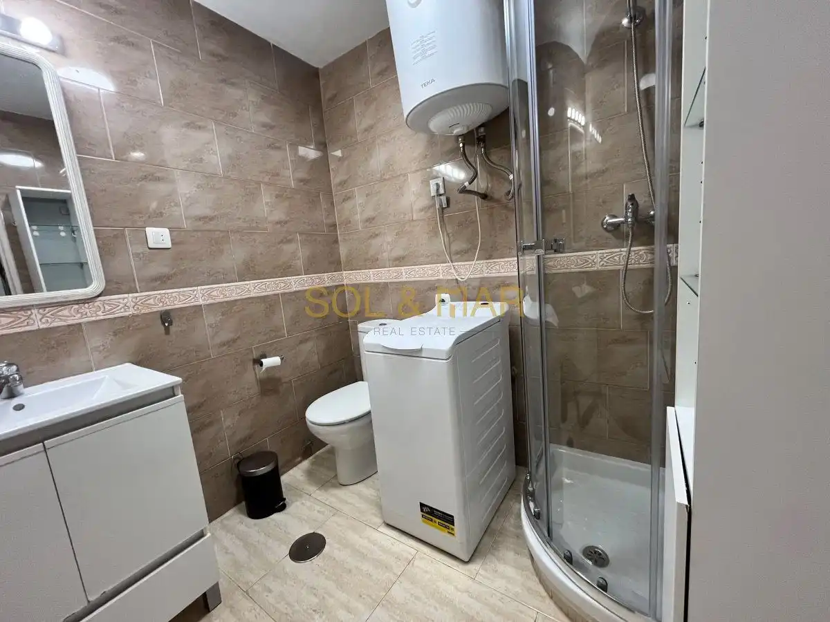 Badezimmer von Wohnung zur Miete in Torremolinos mit Klimaanlage und Abstellraum