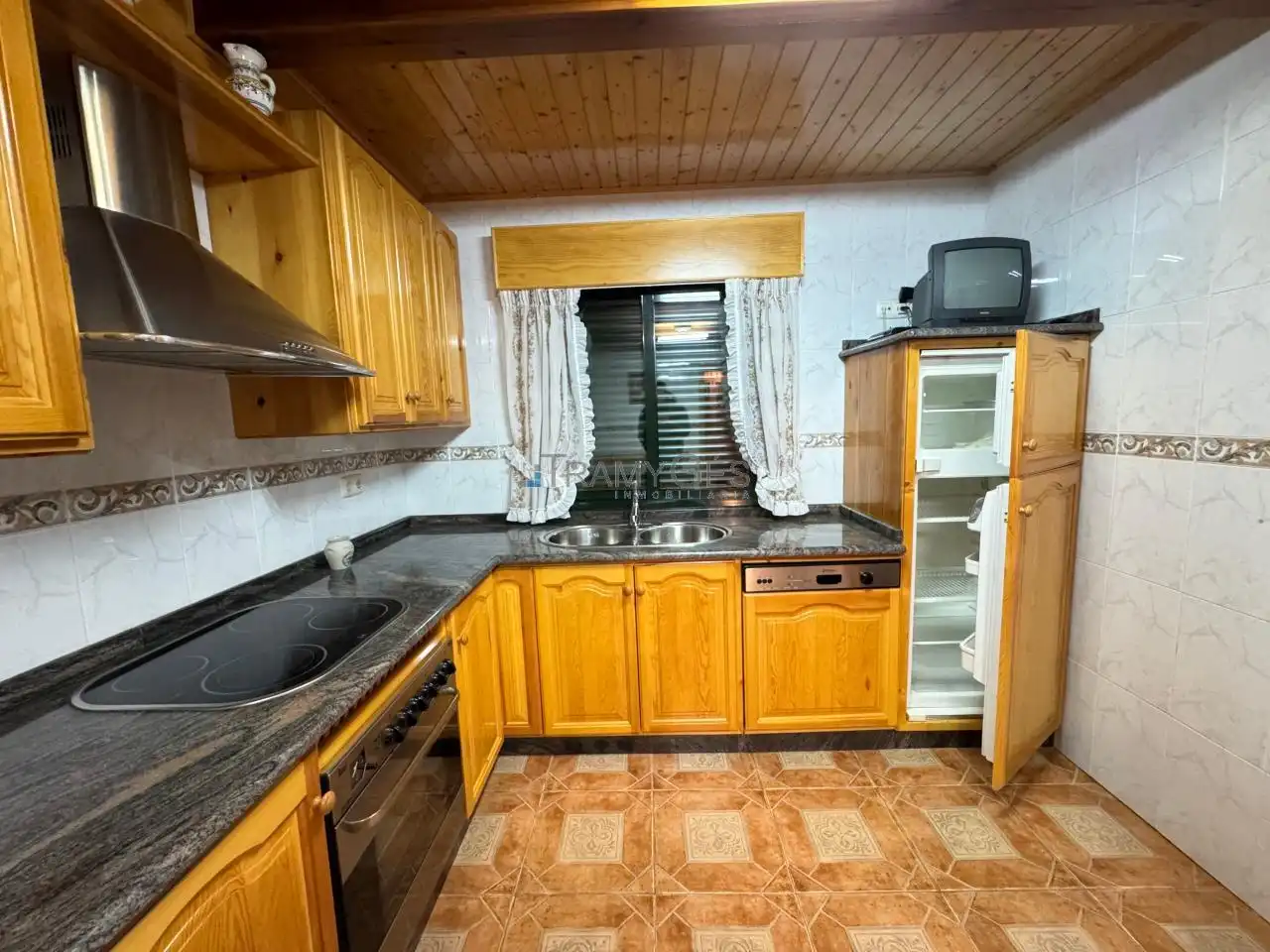 Cocina de Casa o chalet en venta en Redondela con Calefacción, Jardín privado y Terraza