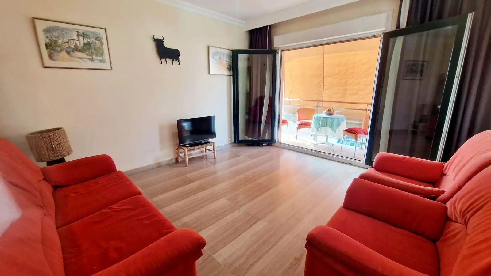 Sala d'estar de Pis en venda en Fuengirola amb Aire condicionat, Terrassa i Moblat