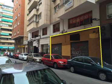 Local comercial de lloguer a Calle Batalla de las Flores 3