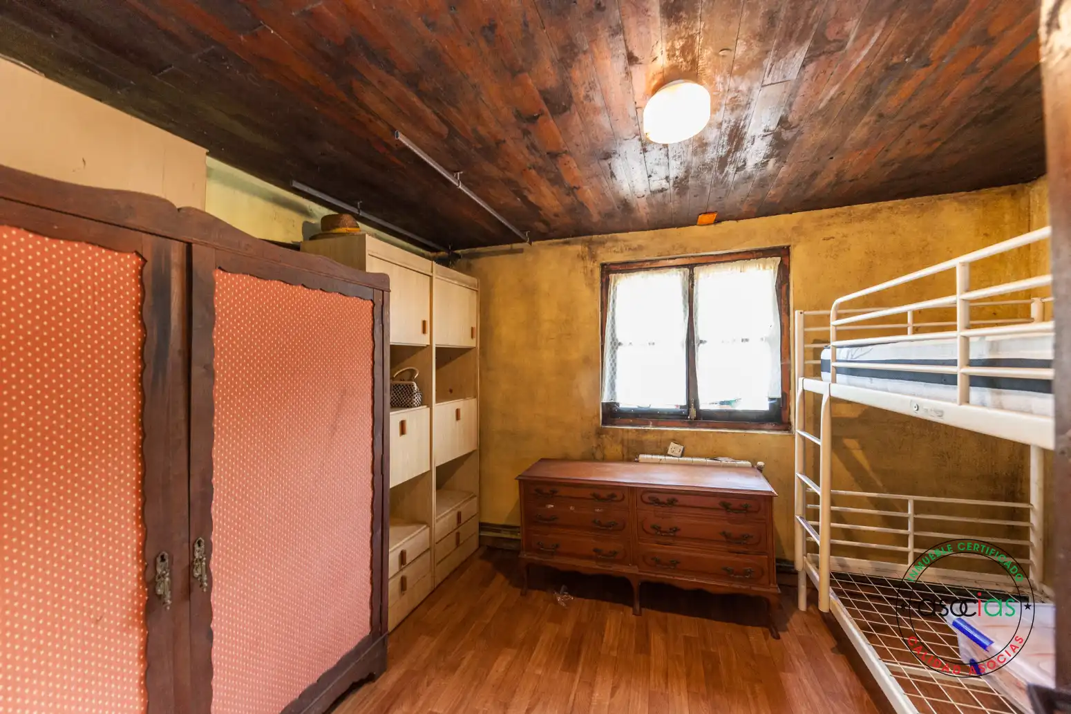 Habitación de Casa o chalet en venta en Llanes con Calefacción, Parquet y Trastero