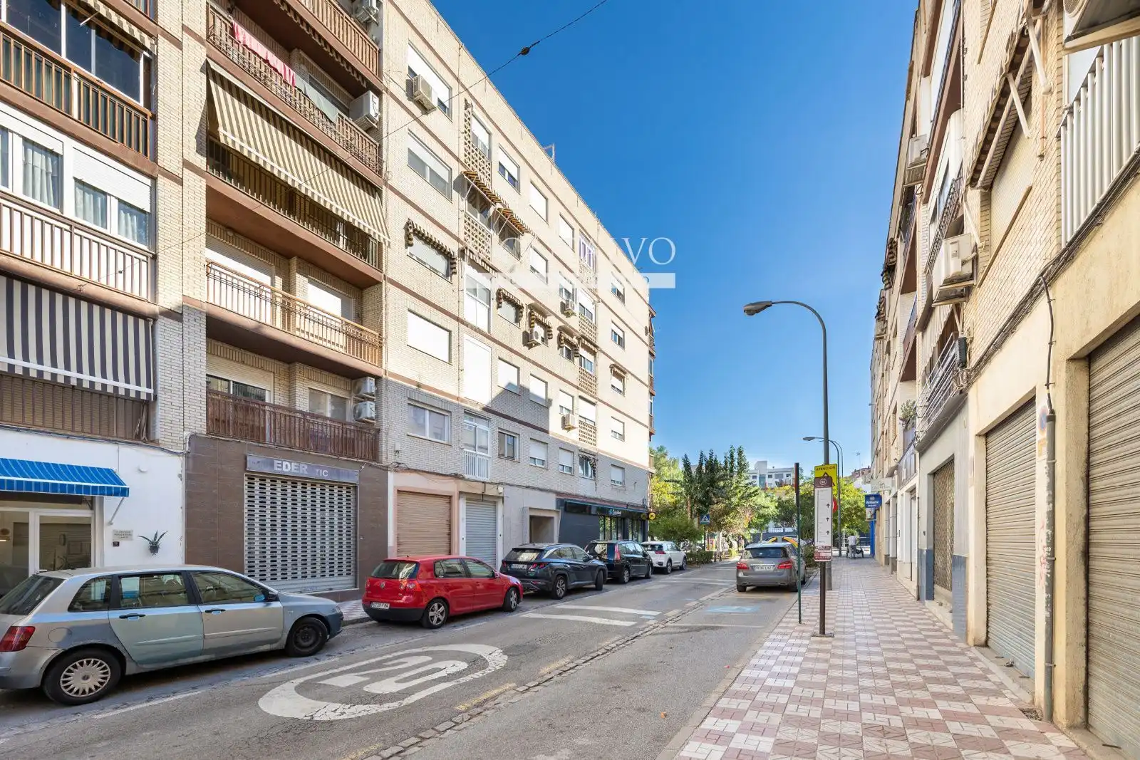 Vista exterior de Piso en venta en Genil