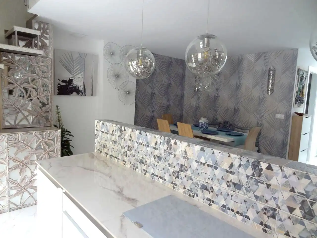 Cuina de Casa adosada en venda en Málaga amb Aire condicionat i Terrassa