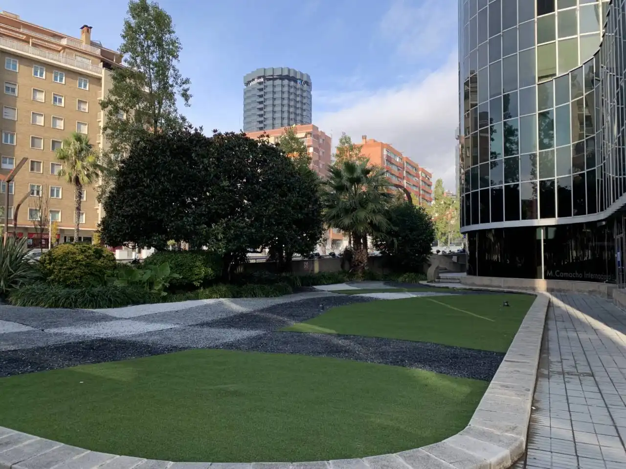 Jardí de Oficina en venda en Barcelona amb Aire condicionat, Calefacció i Alarma