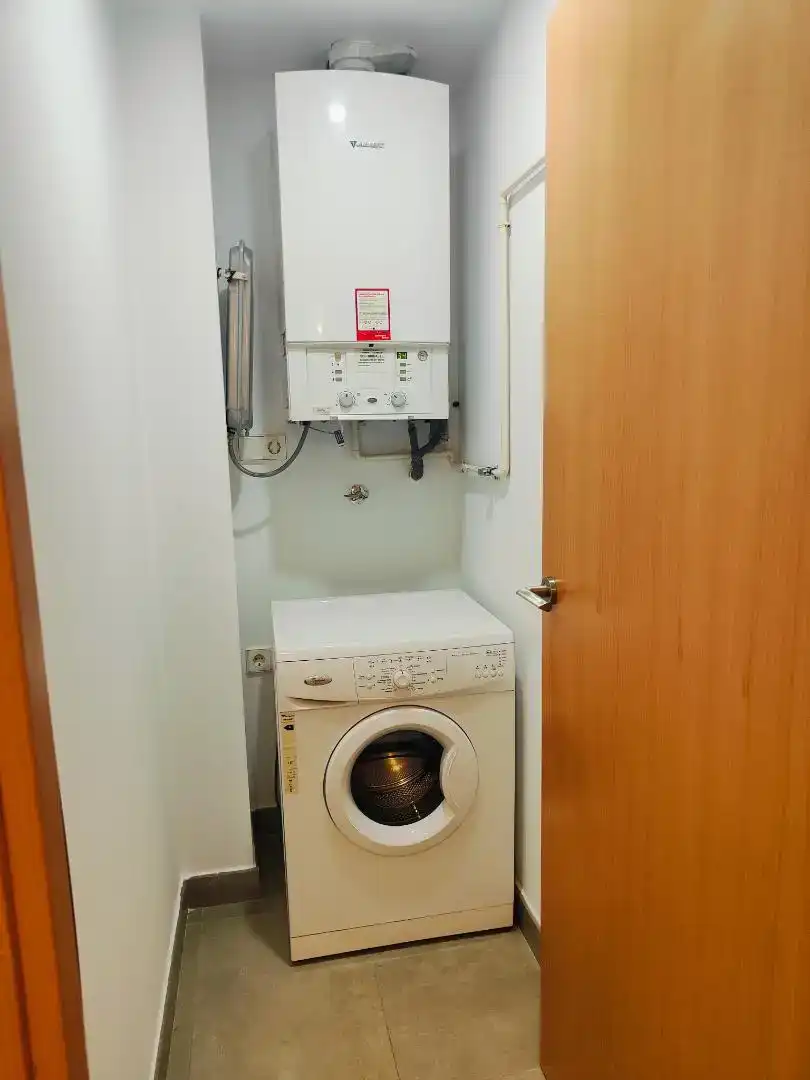 Bathroom of Flat for sale in Torrent  with Air Conditioner