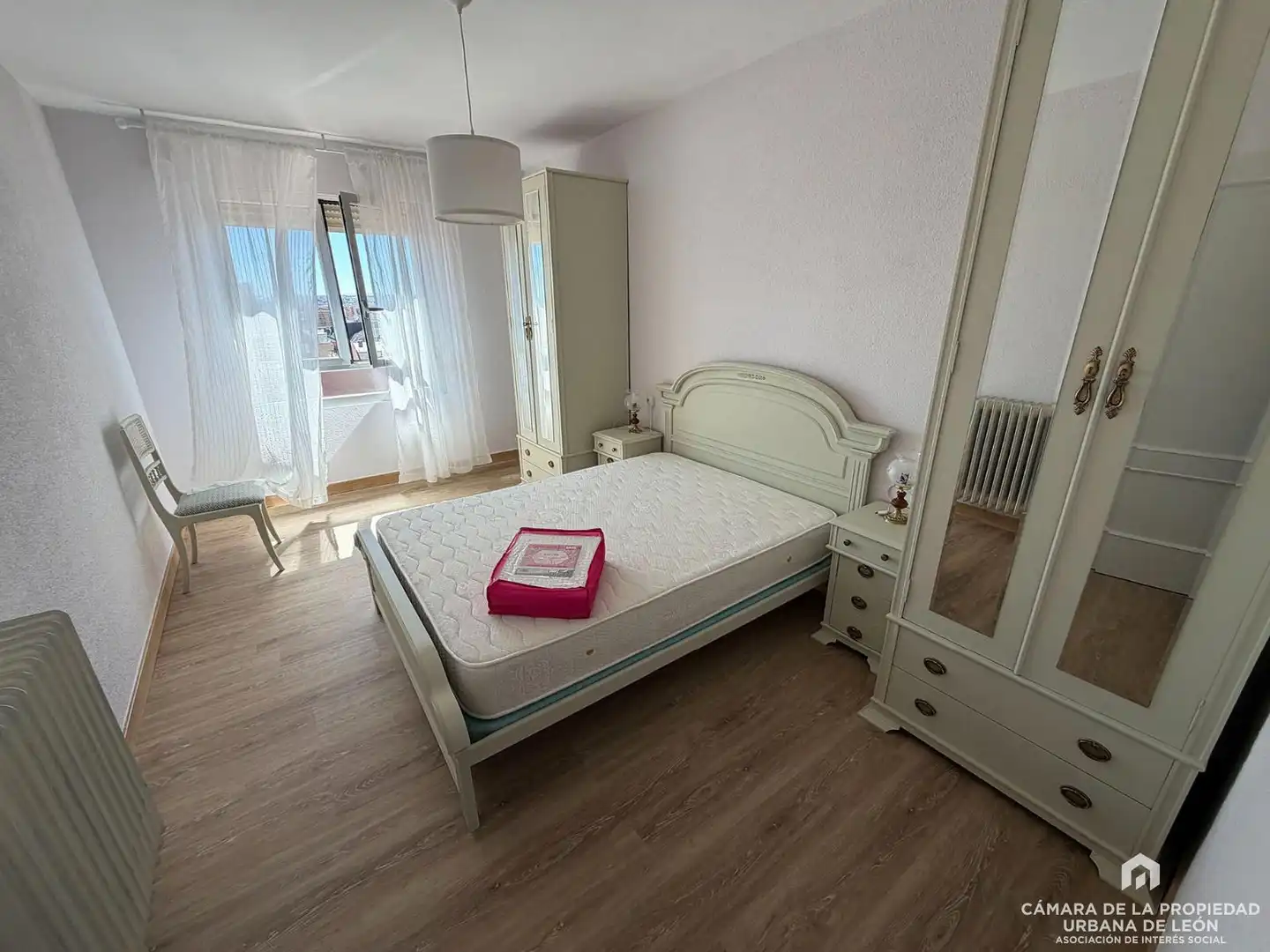 Schlafzimmer von Wohnung zur Miete in León Capital  mit Heizung und Möbliert