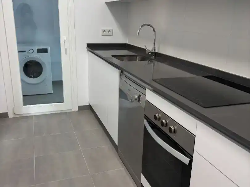 Küche von Wohnung zur Miete in  Sevilla Capital mit Klimaanlage und Schwimmbad