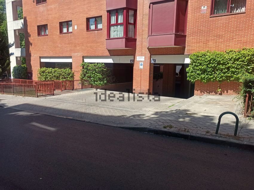 Exterior view of Garage to rent in  Madrid Capital