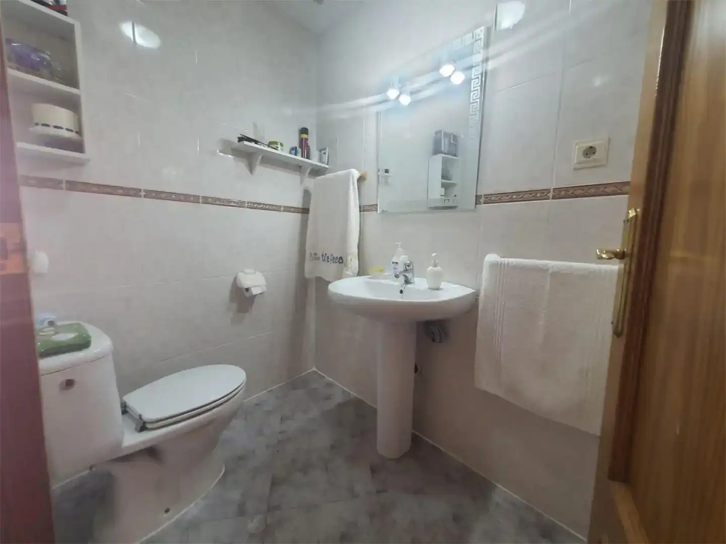 Bany de Casa adosada en venda en Cádiar amb Piscina, Moblat i Forn