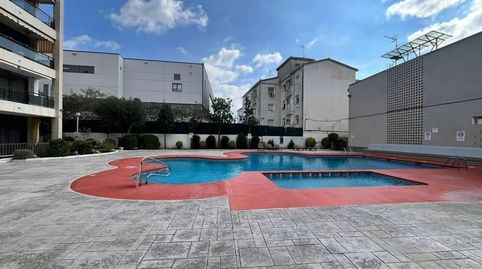 APARTAMENTOS TOYCA  CON PISCINA Y JARDÍN