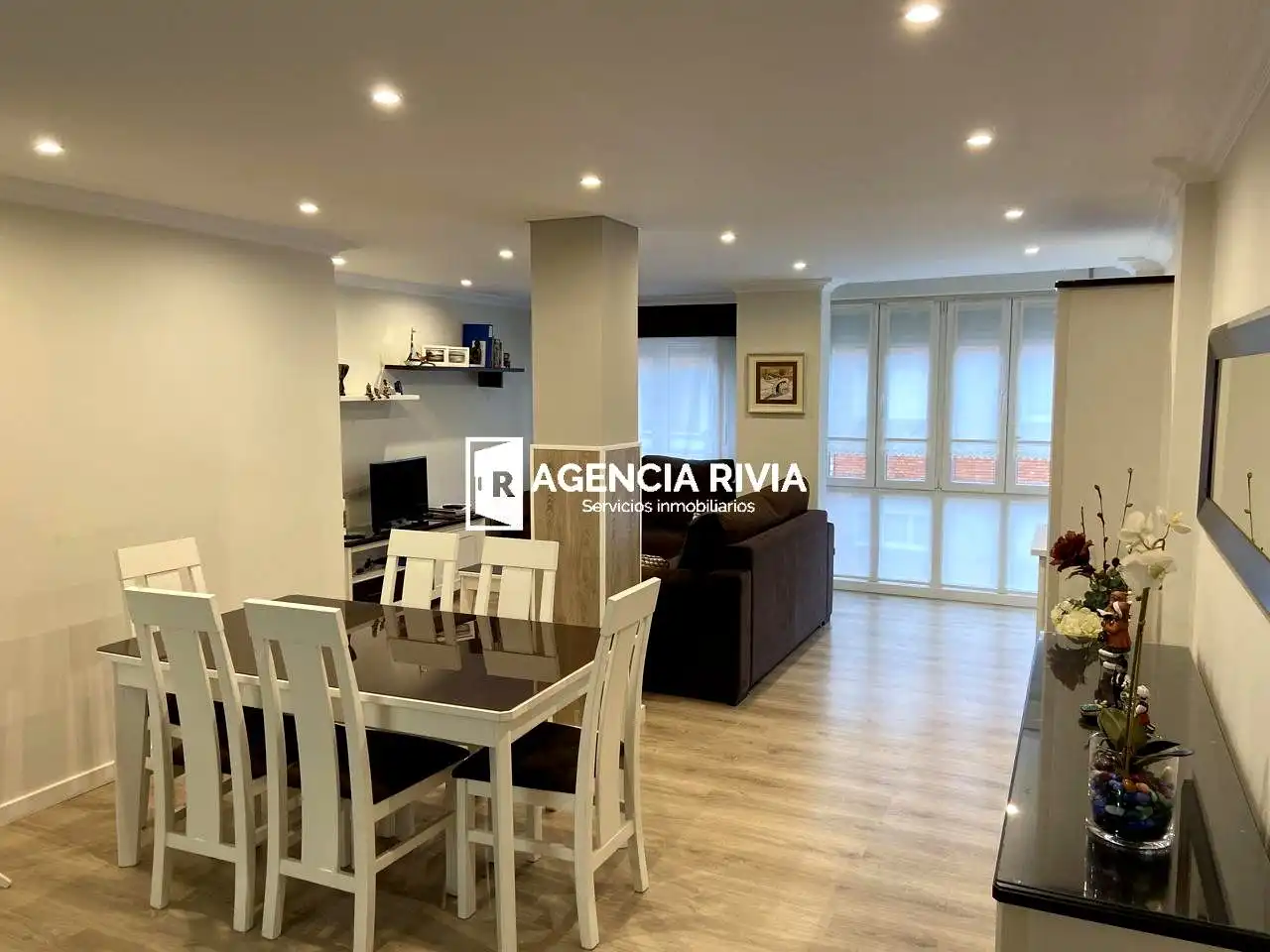 Living room of Flat for rent in Gijón   with Heating and Furnished