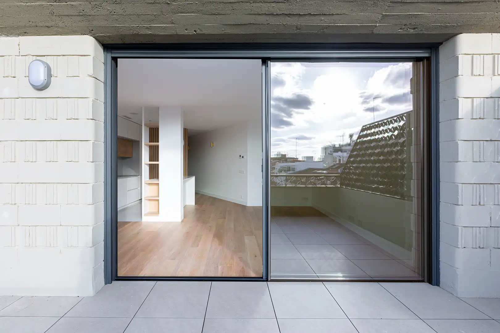 Exterior view of Attic for rent in Madrid  with Air Conditioner, Heating and Storage room