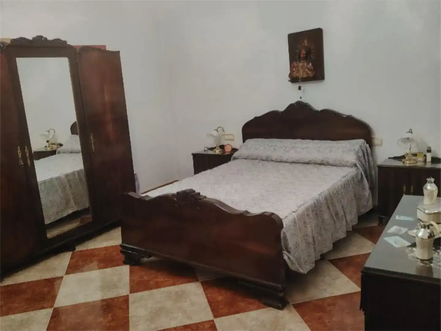 Dormitori de Casa adosada en venda en Torremejía amb Aire condicionat i Jardí privat