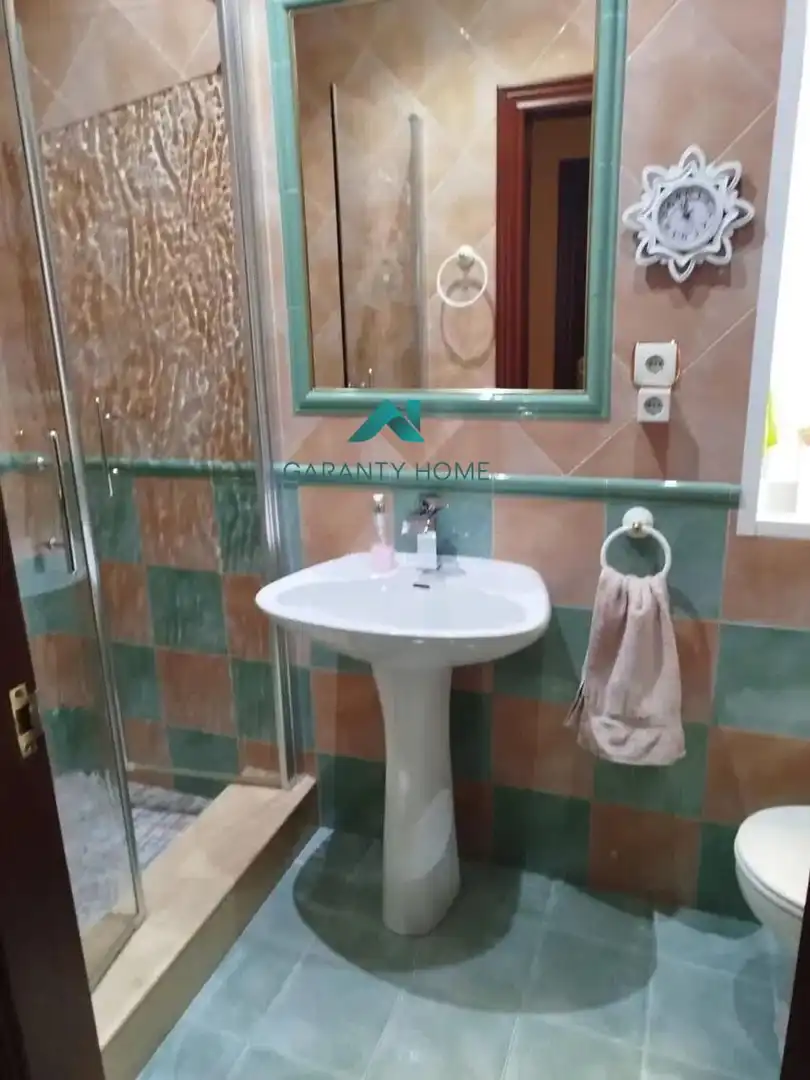 Baño de Casa adosada en venta en Dúrcal con Aire acondicionado, Calefacción y Terraza