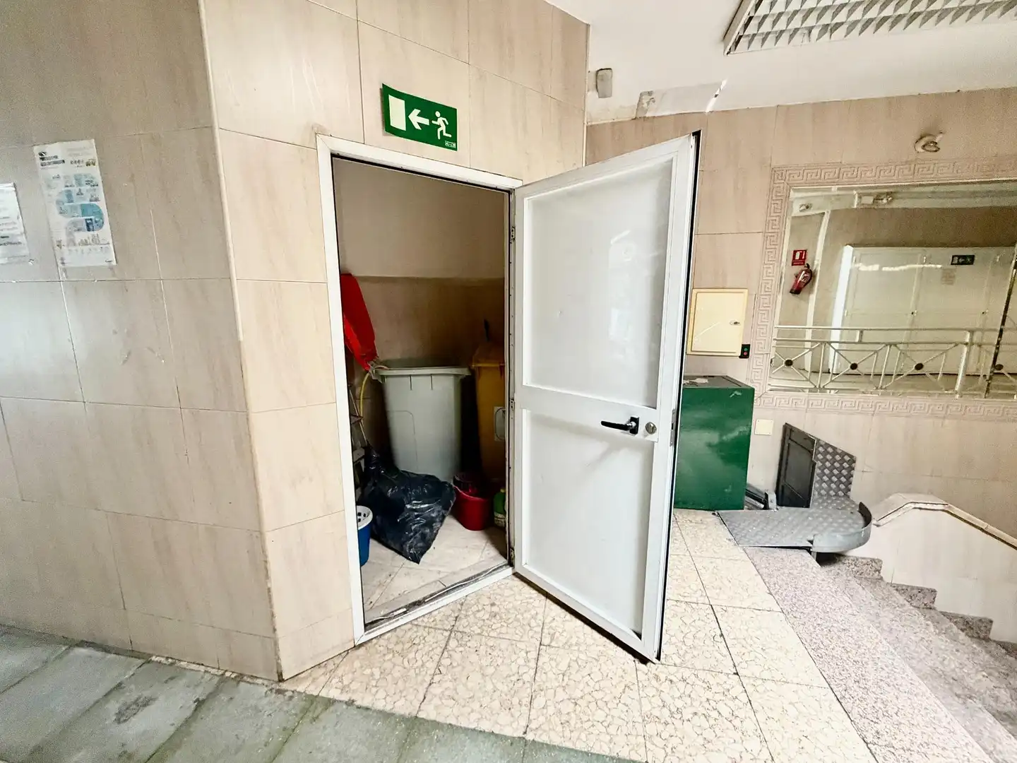 Gewerbefläche zum Verkauf in Avenida Avenida Menéndez Pelayo, imagen 6