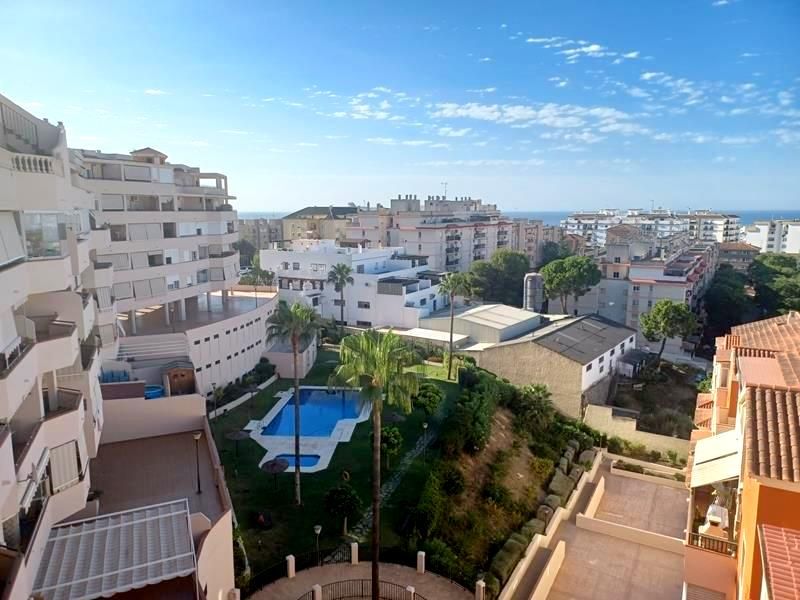 Exterior view of Flat for sale in Estepona  with Air Conditioner, Heating and Private garden