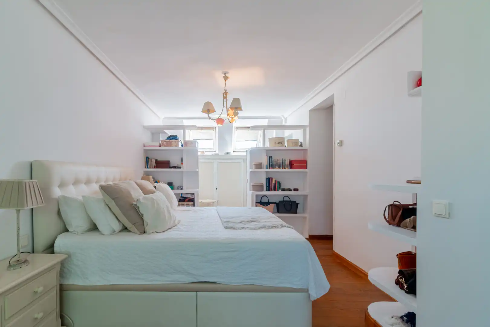 Dormitori de Casa o xalet en venda en Las Rozas de Madrid amb Calefacció, Jardí privat i Parquet