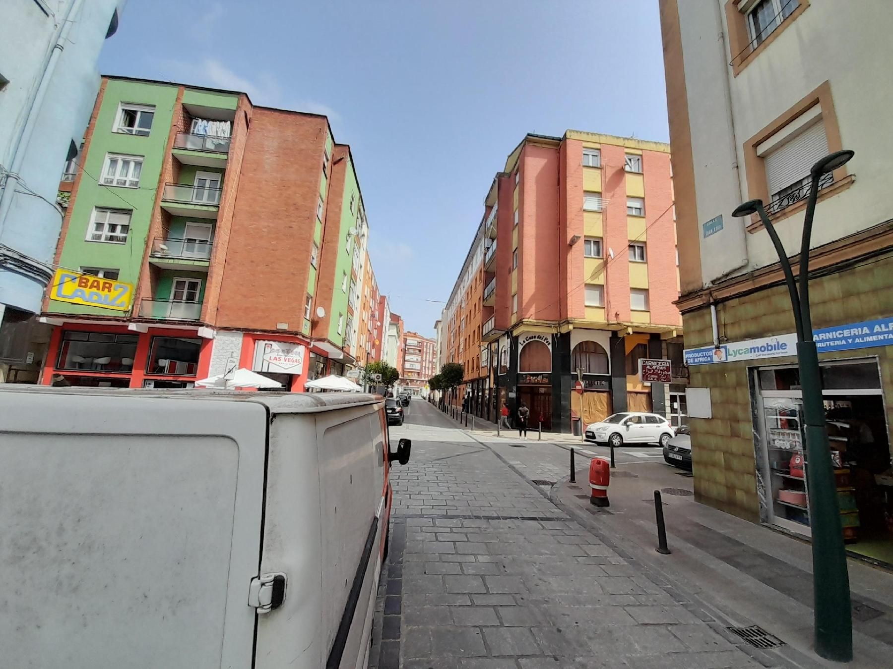 Vista exterior de Piso en venta en Torrelavega 