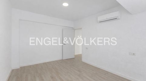 Photo 5 of Flat for rent in Carrer de L'orient, Mont-Olivet, Valencia Capital