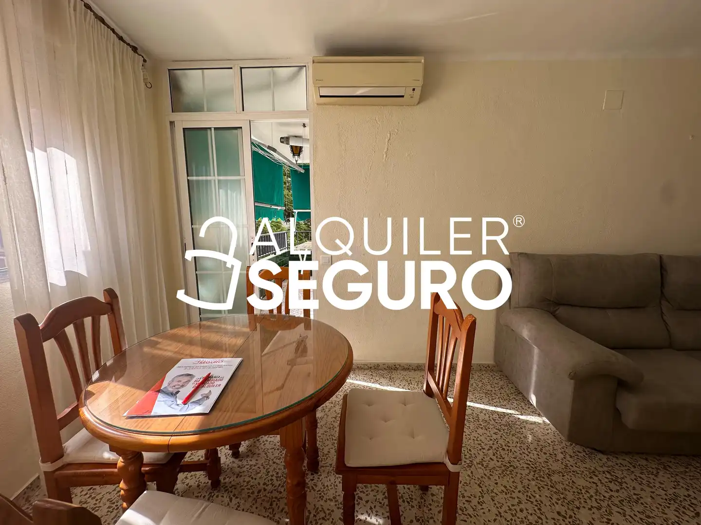 Flat for rent in Málaga  with Air Conditioner, Terrace and Furnished