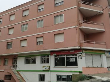 Local comercial en venda a Lugar Cerca 68