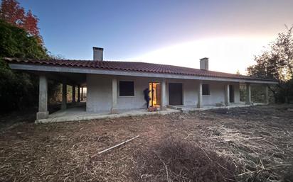 Vista exterior de Casa o xalet en venda en A Pobra do Caramiñal amb Jardí privat