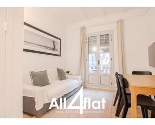 Bedroom of Flat to rent in  Barcelona Capital  with Air Conditioner, Parquet flooring and Balcony