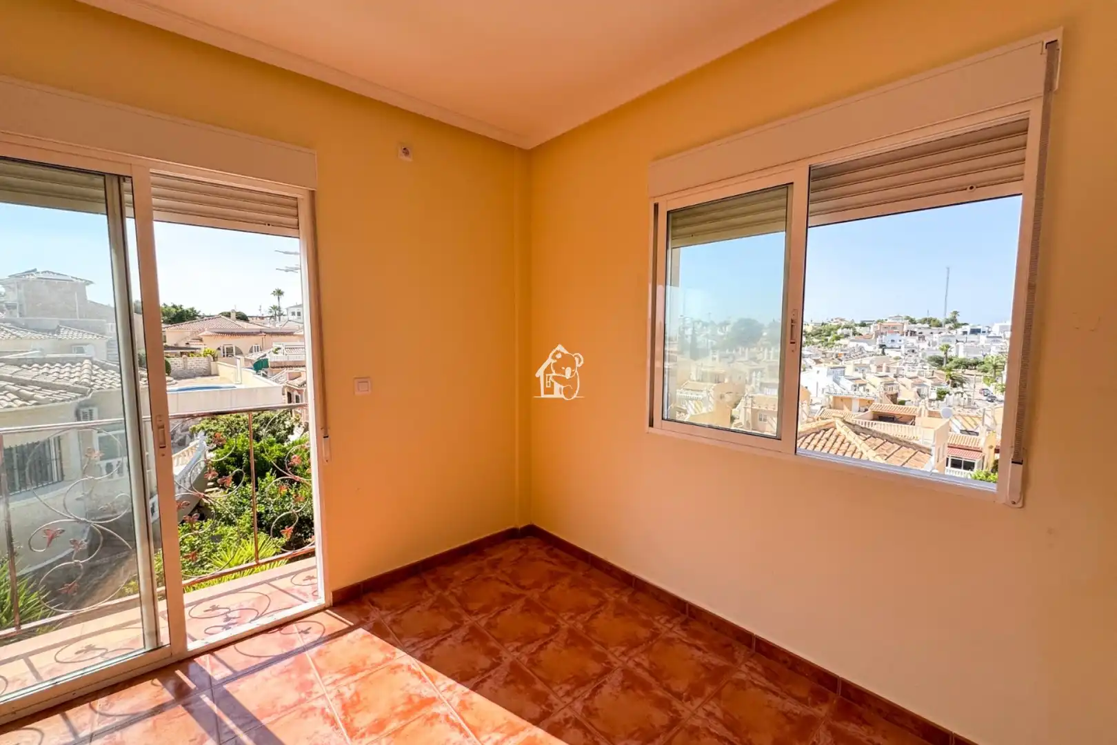 Habitación de Casa o chalet en venta en San Miguel de Salinas con Terraza y Piscina