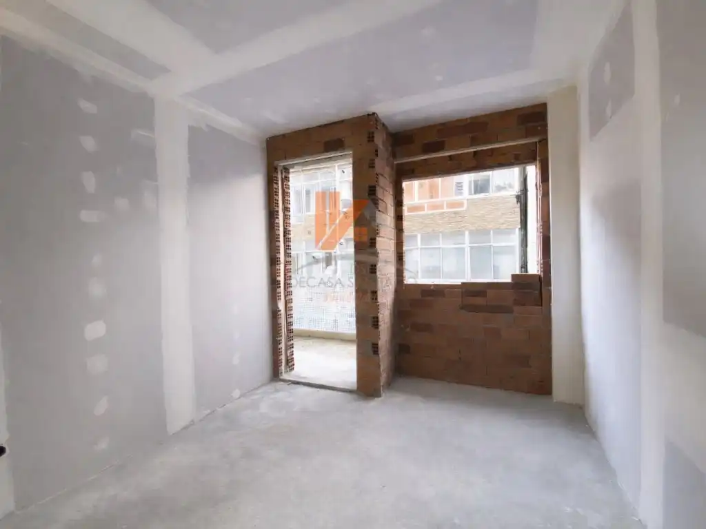 Apartamento en venta en Santiago de Compostela  con Balcón