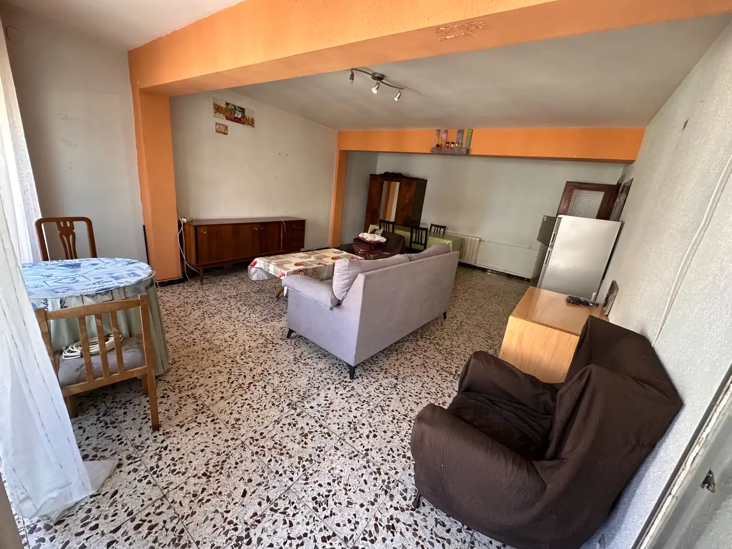 Living room of Flat for sale in Cuenca  with Heating, Terrace and Furnished