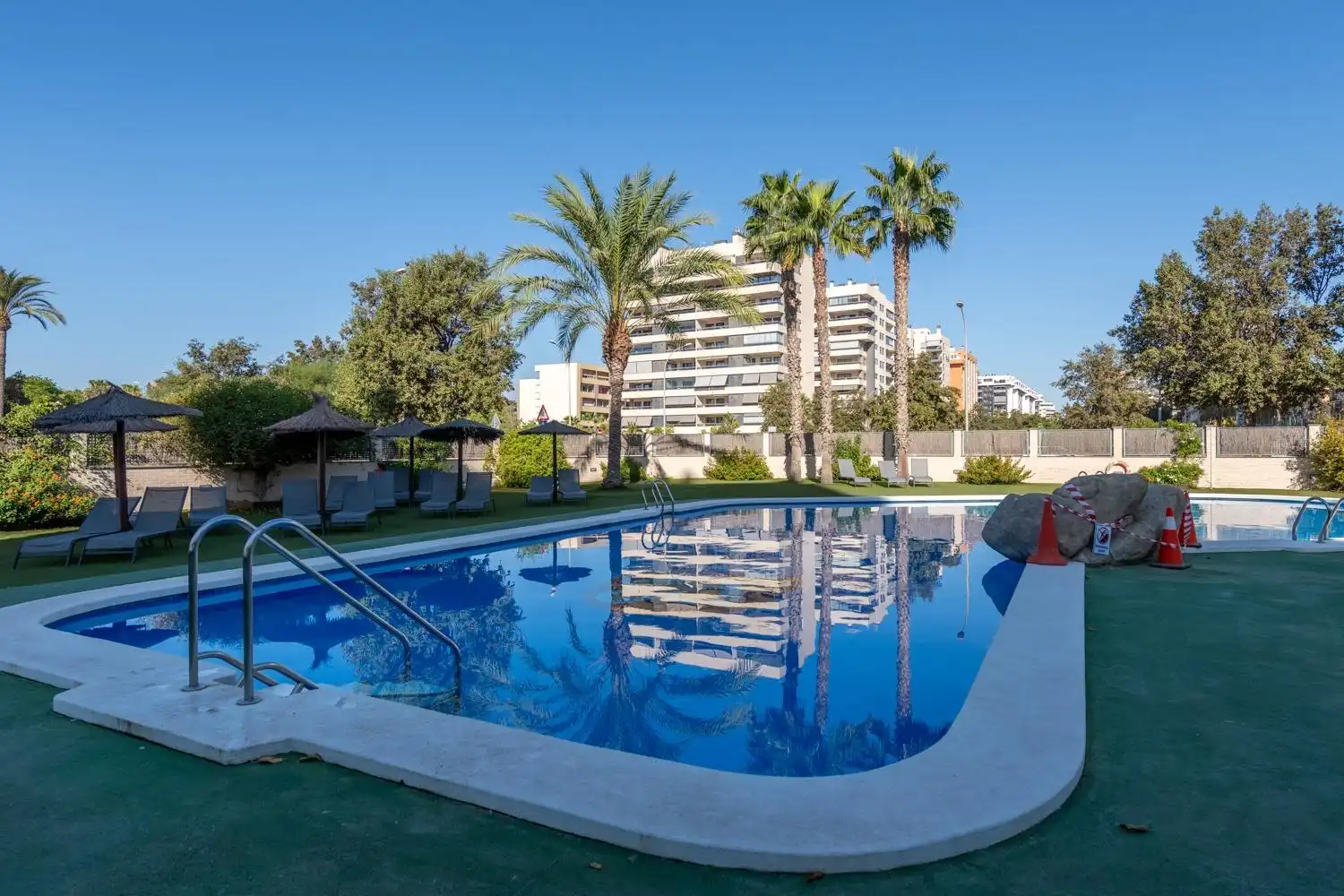 Flat with pool to rent in Avenida de la Costa Blanca, imagen 36