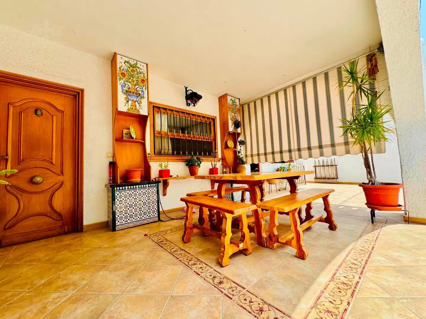 Dining room of Houses for sale in Benidorm  with Air Conditioner, Terrace and Swimming Pool