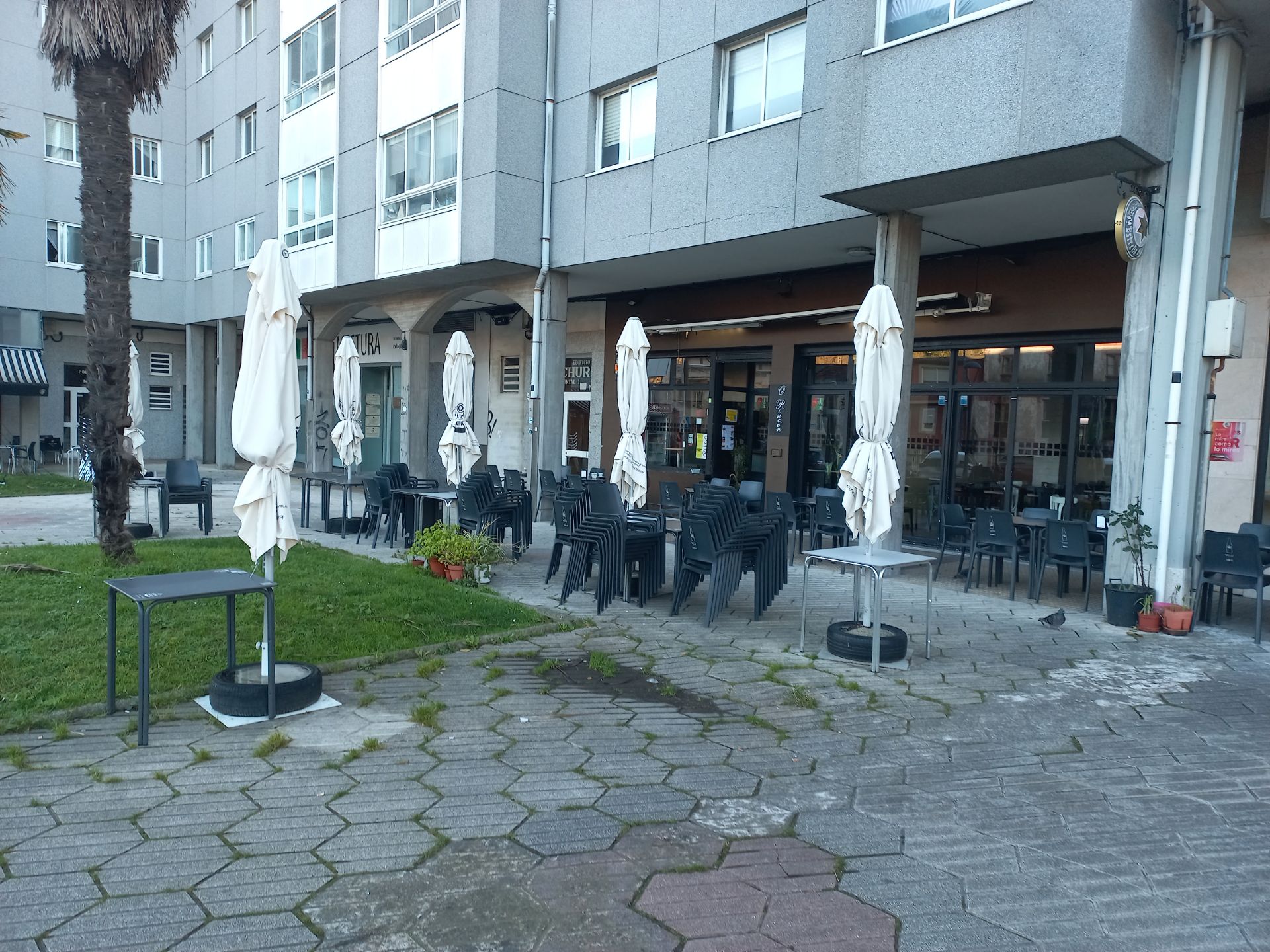 Terrassa de Local en venda en Culleredo amb Aire condicionat, Terrassa i Moblat