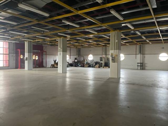 Nave industrial en Alquiler en Zarandona