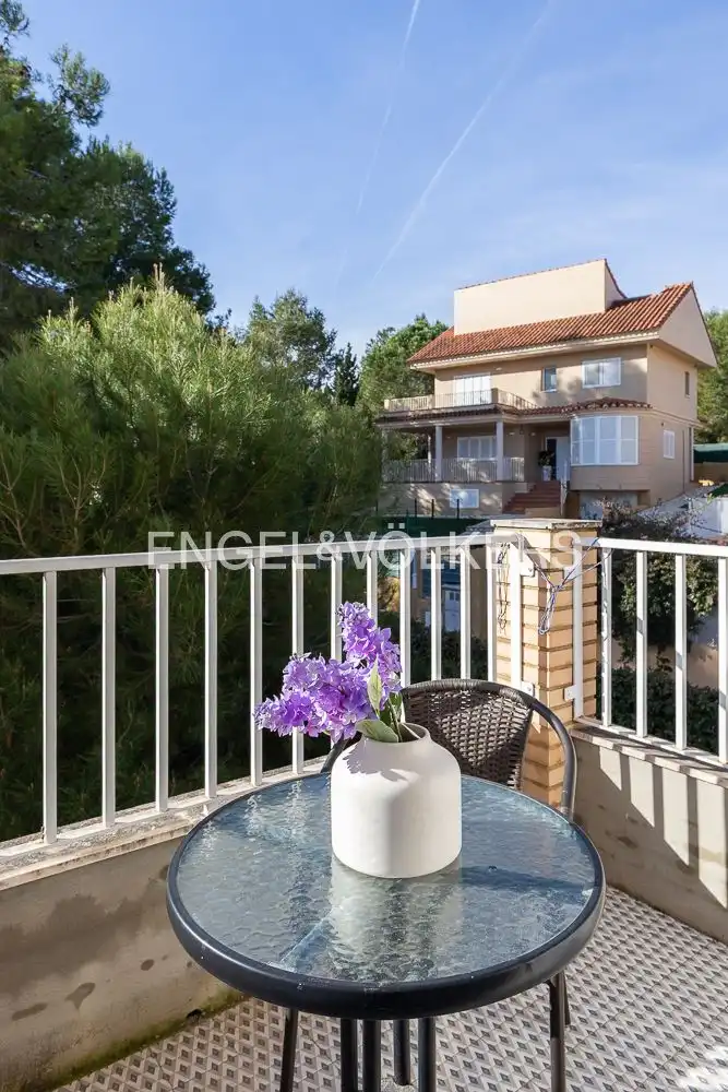 Terrassa de Casa o xalet de lloguer en Chiva amb Aire condicionat, Calefacció i Jardí privat