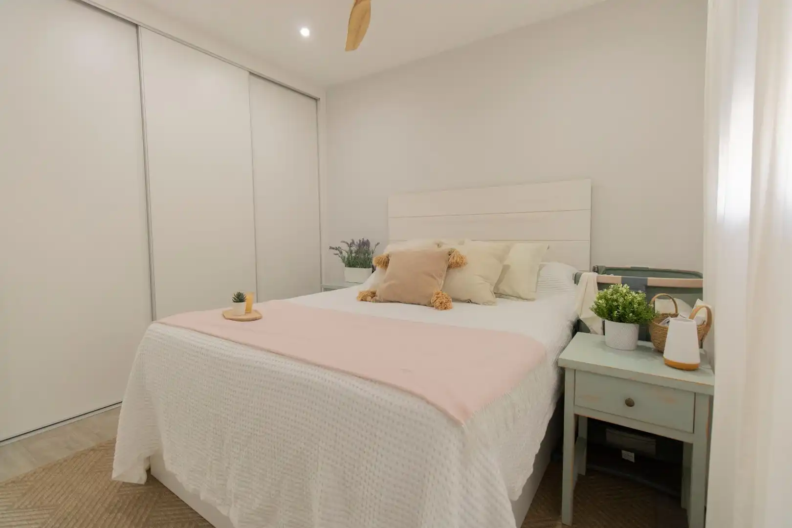Bedroom of Attic for sale in Rafelbuñol / Rafelbunyol  with Air Conditioner, Terrace and Storage room