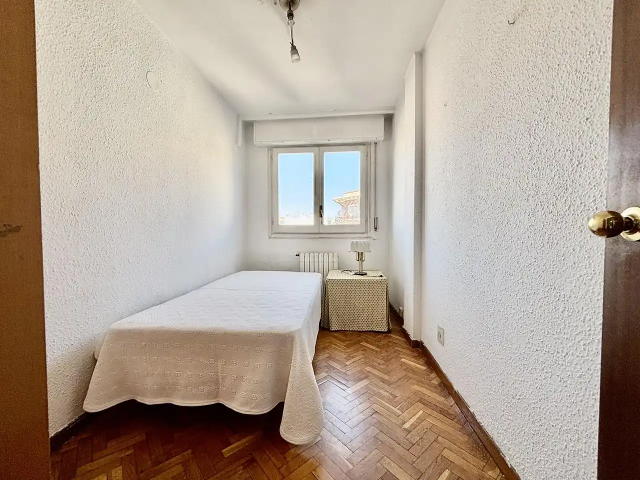 Habitación de Piso en venta en Zaragoza con Aire acondicionado, Calefacción y Parquet
