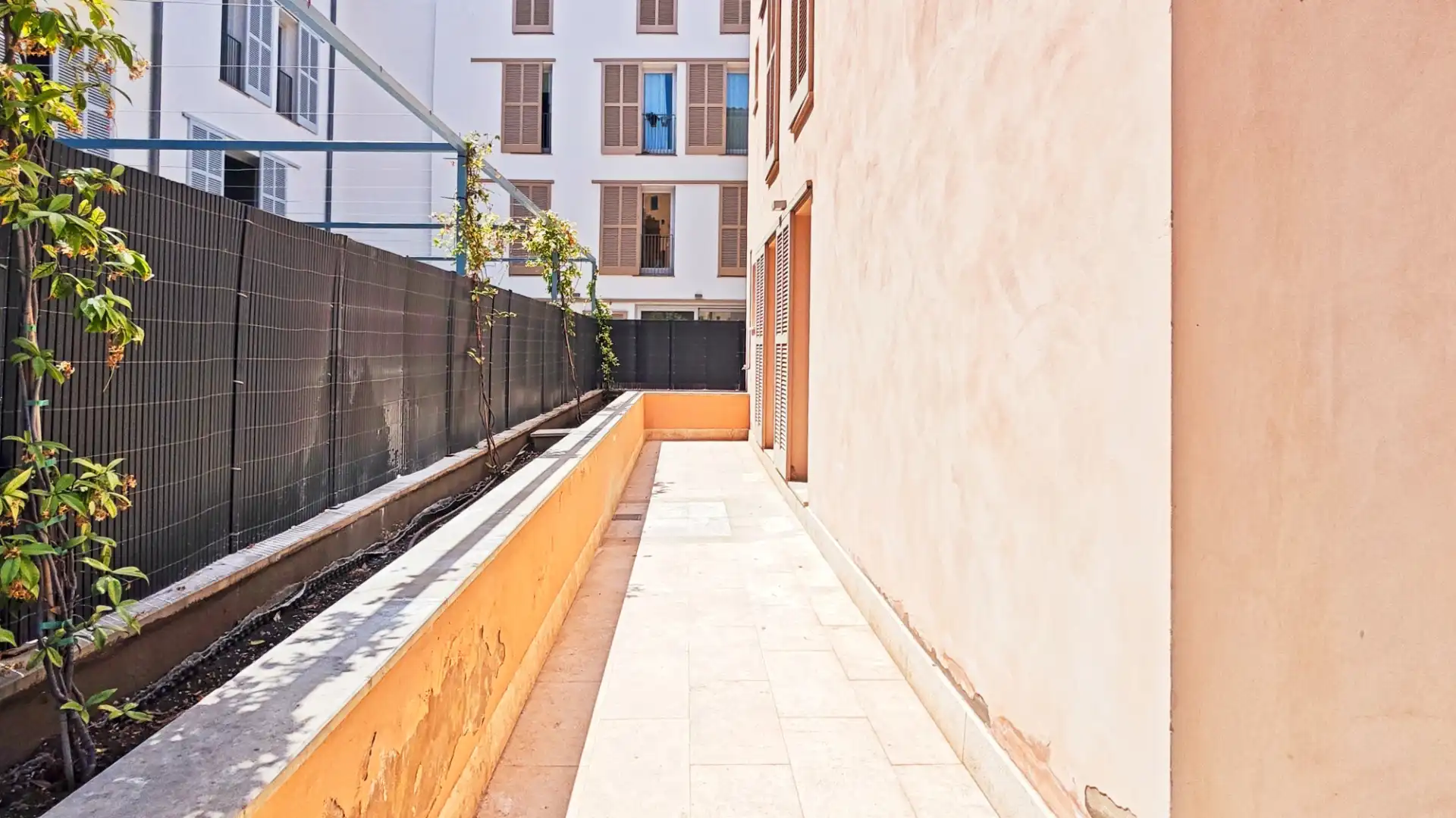 Terrasse von Erdgeschoss zur Miete in  Palma de Mallorca mit Klimaanlage, Heizung und Parkett