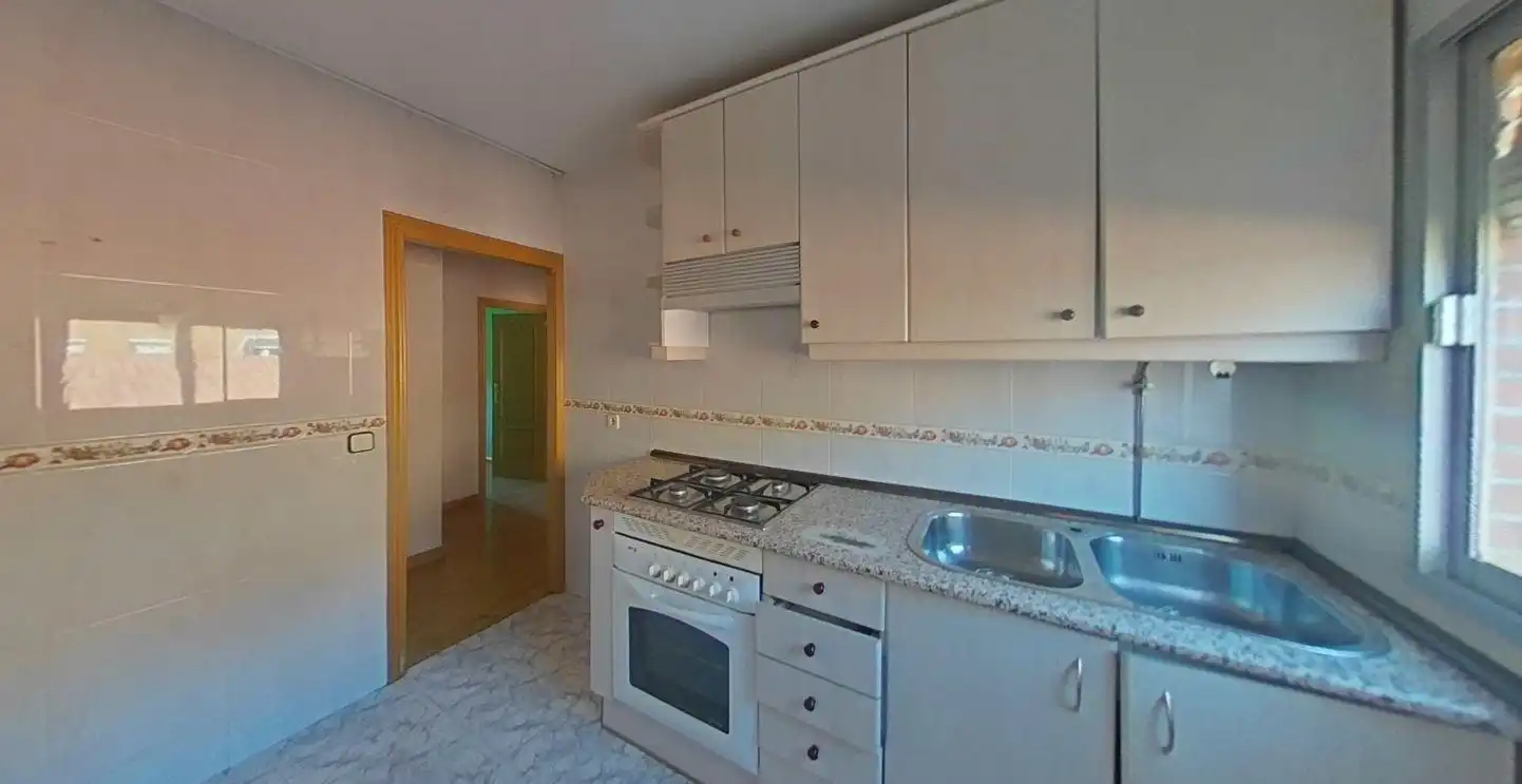 Cuina de Pis en venda en Coslada amb Parquet i Balcó