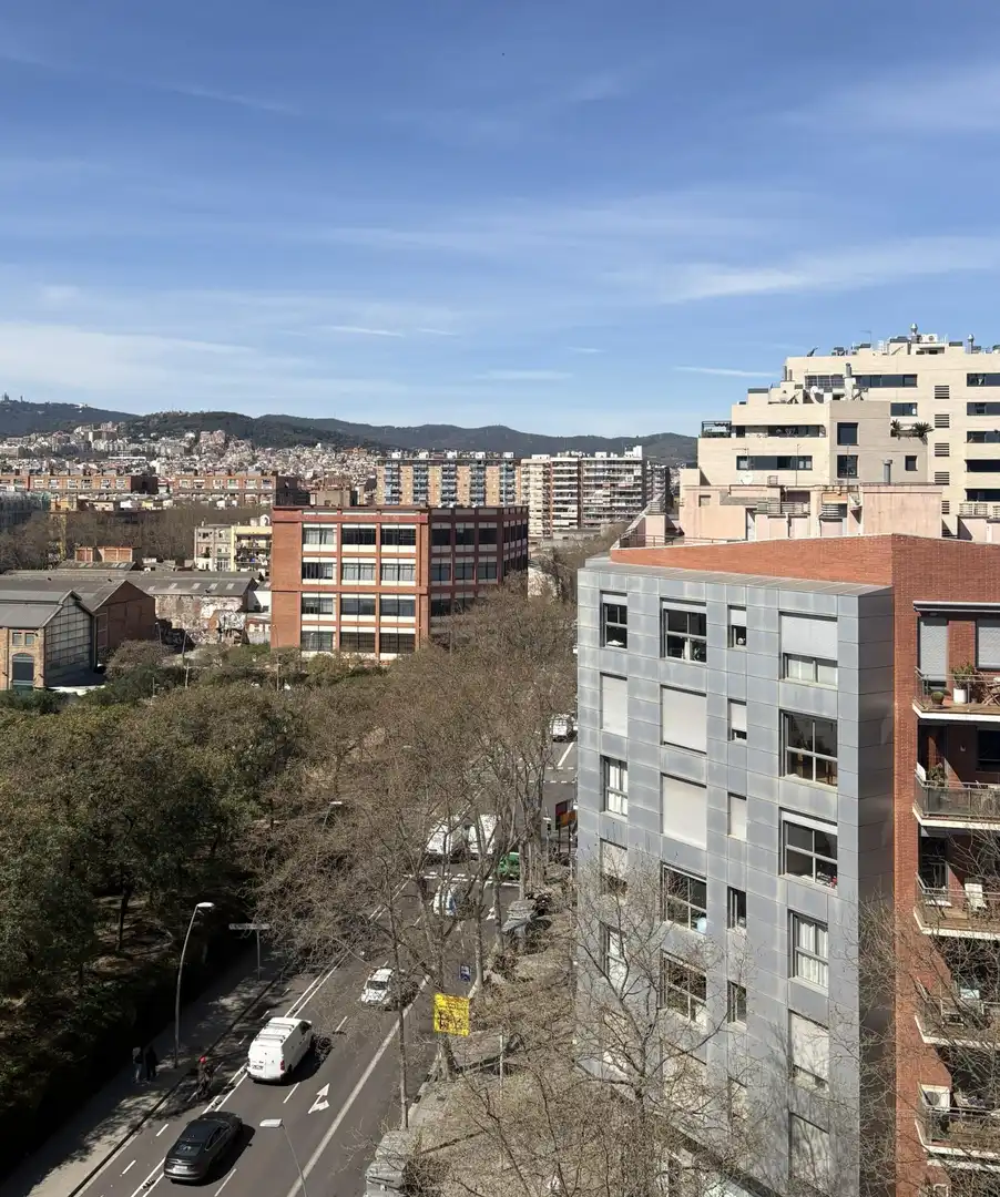 Außenansicht von Wohnung zum Verkauf in Barcelona mit Balkon