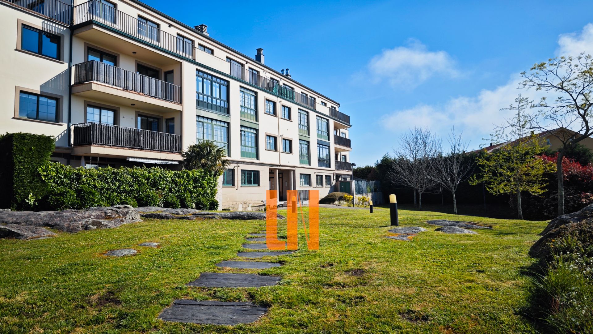 Exterior view of Flat for sale in A Coruña Capital   with Heating, Private garden and Storage room