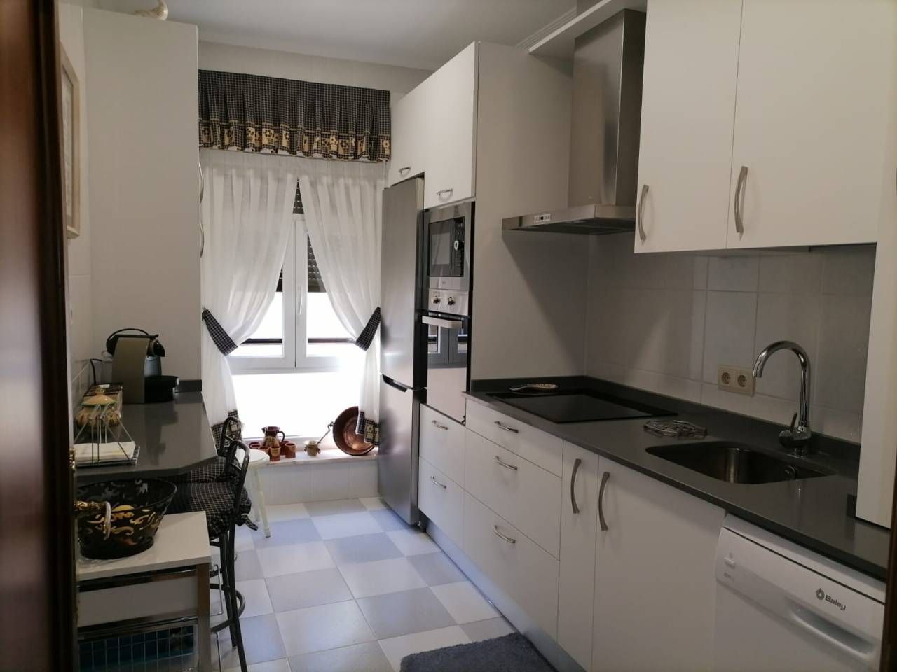 Küche von Wohnung zum verkauf in Ciudad Rodrigo mit Parkett und Möbliert