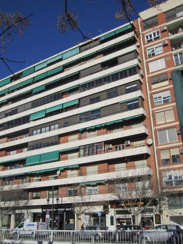 Garaje en Venta en Av/ Tirso de Molina en Barrio de Campanar