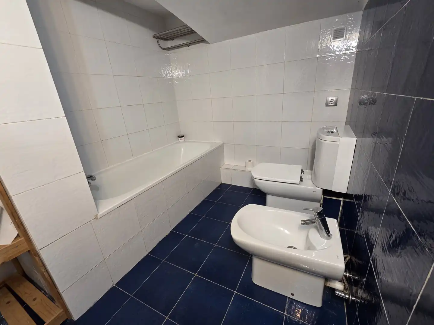 Bathroom of Office for rent in Barcelona