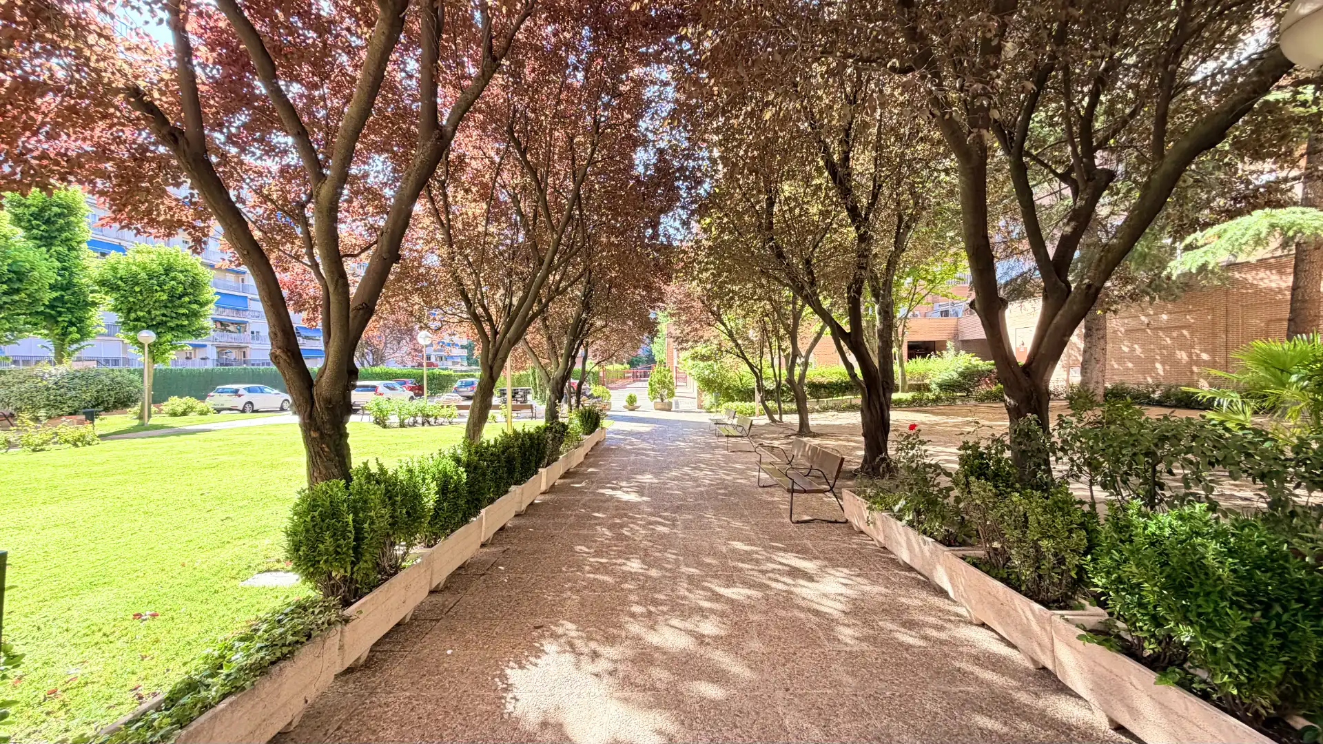 Vista exterior de Piso en venta en Alcorcón con Calefacción, Jardín privado y Amueblado